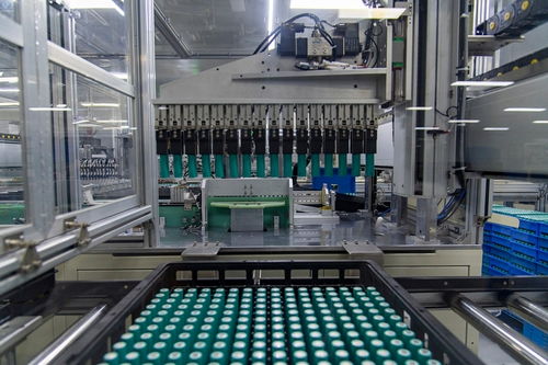 10月貿易月報 新三樣出口量價雙增，車載充電機等消費品承壓